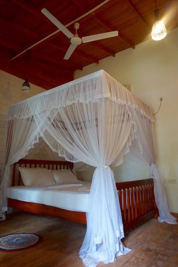 On The Rock Hotel Banduramulla Bagian luar foto