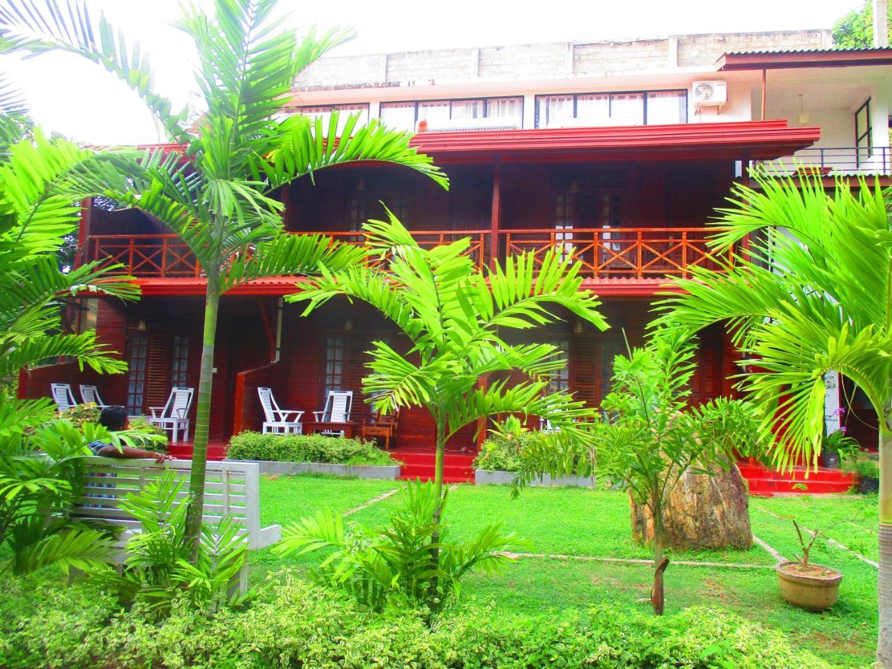 On The Rock Hotel Banduramulla Bagian luar foto